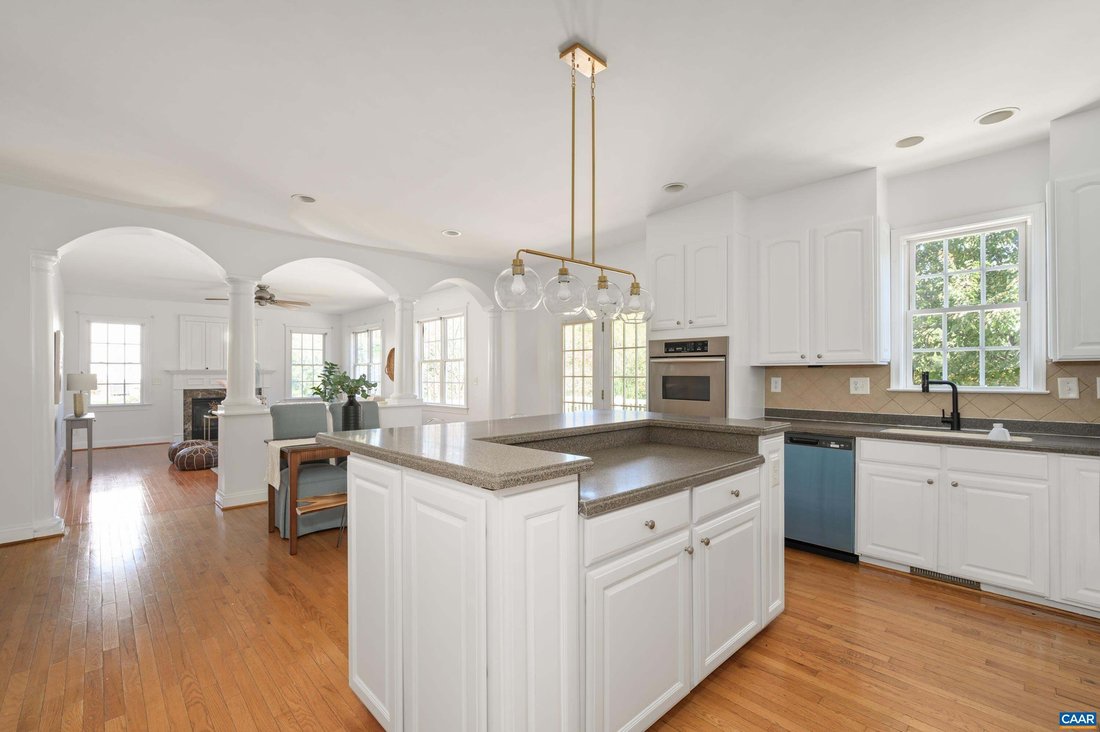 House in Charlottesville, Virginia, United States 4 - 19065995