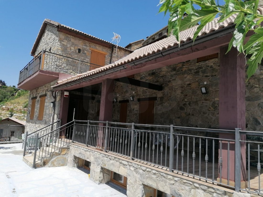 Townhouse in Castiello de Jaca, Aragon, Spain 2 - 19067210