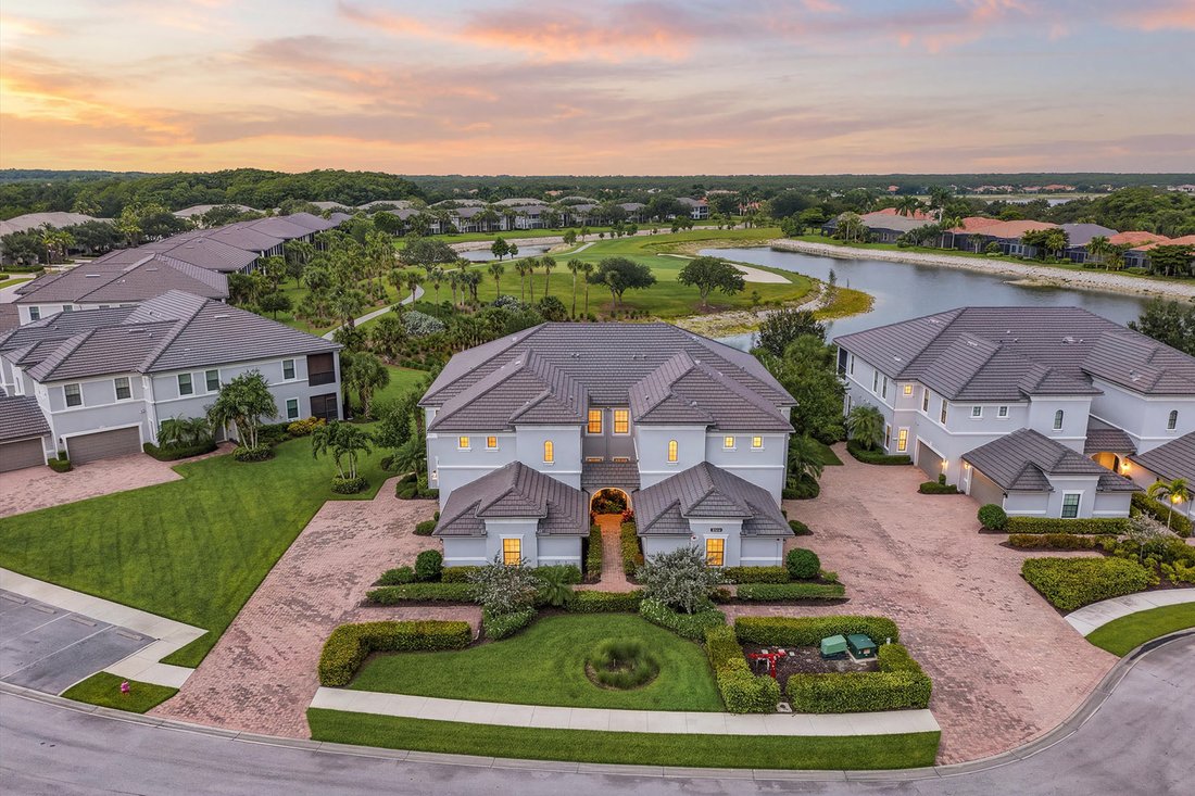 Condo in Naples, Florida, United States 1 - 19066929