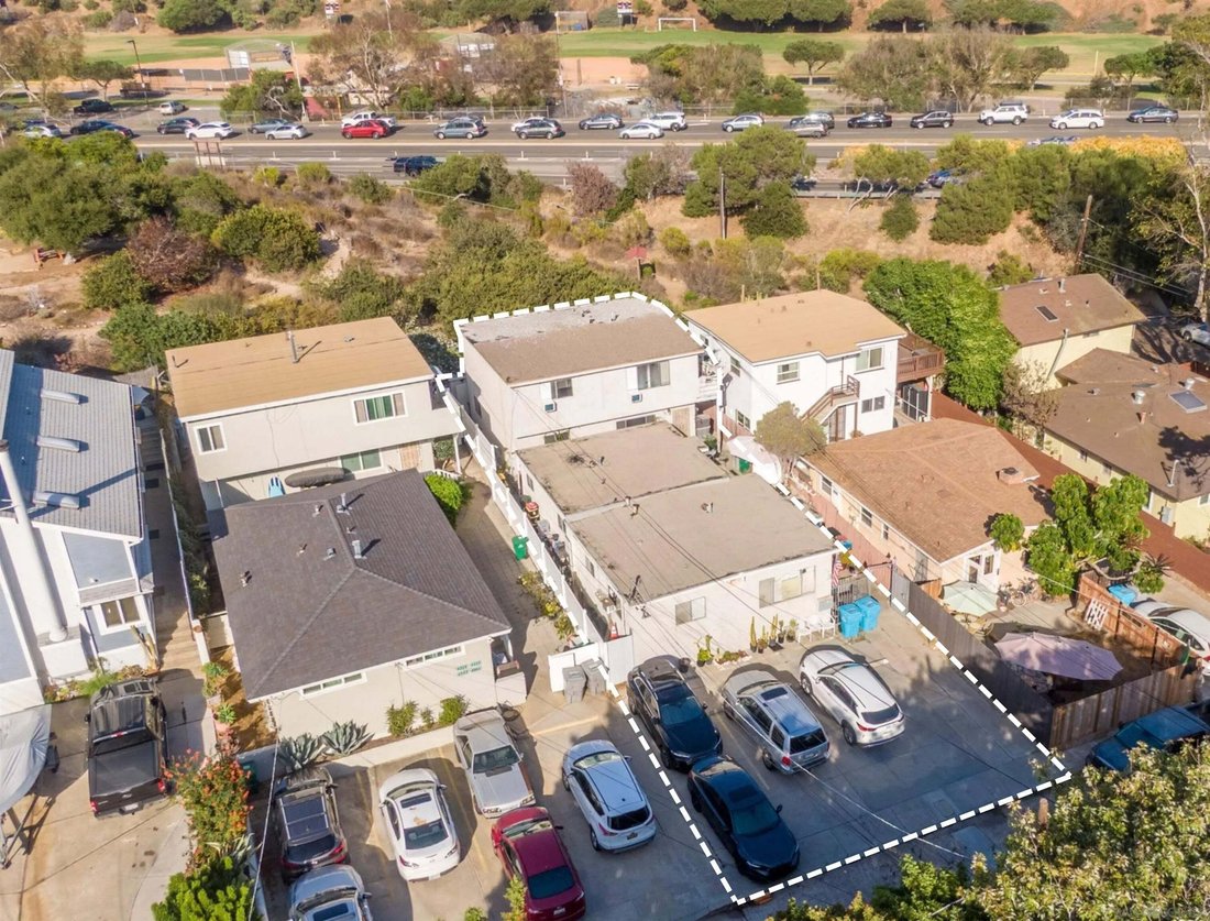 San Diego, California, United States 4 - 19066539