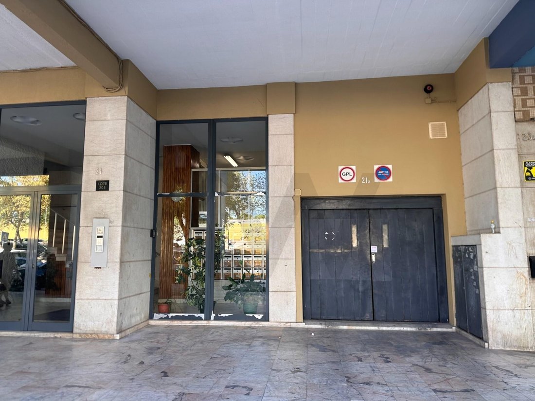 Apartment in Benfica, Lisbon, Portugal 2 - 19067181