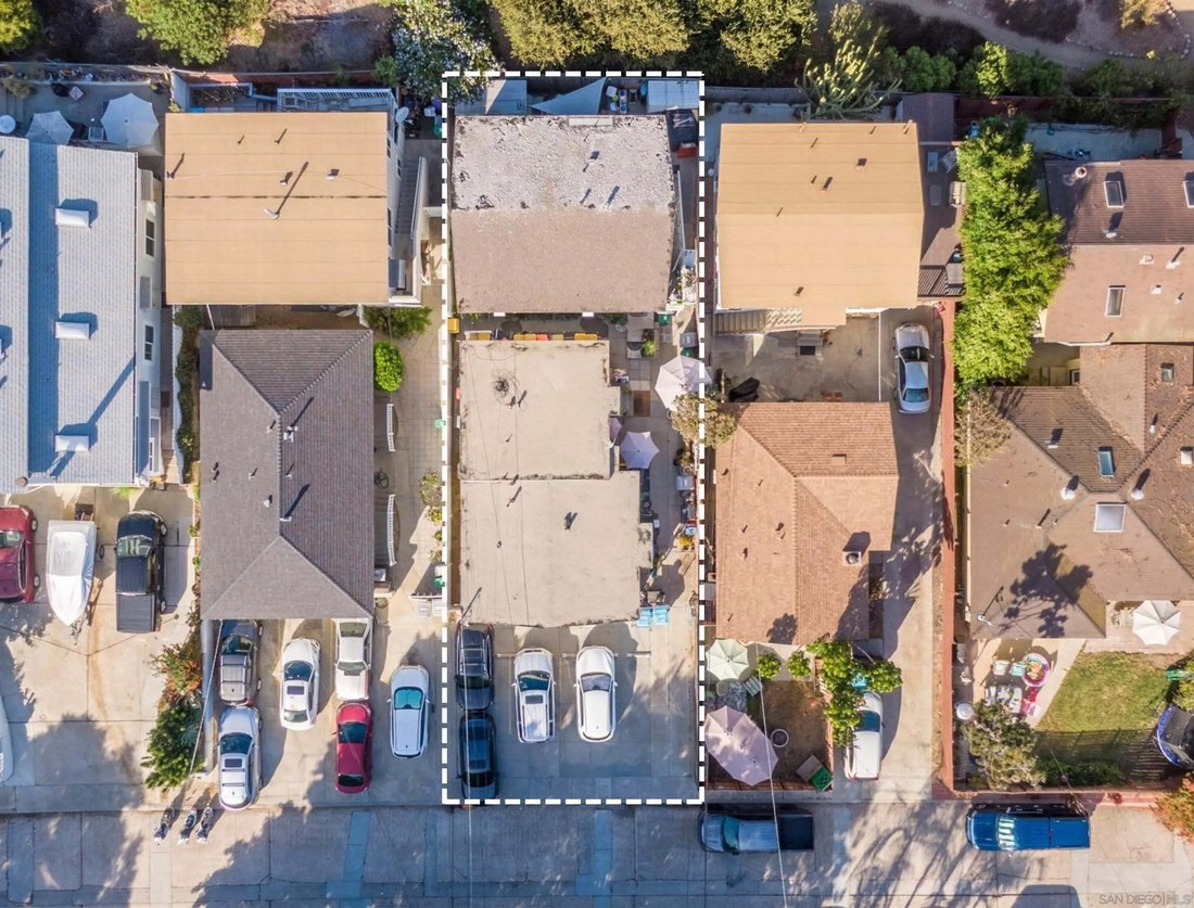 San Diego, California, United States 3 - 19066539