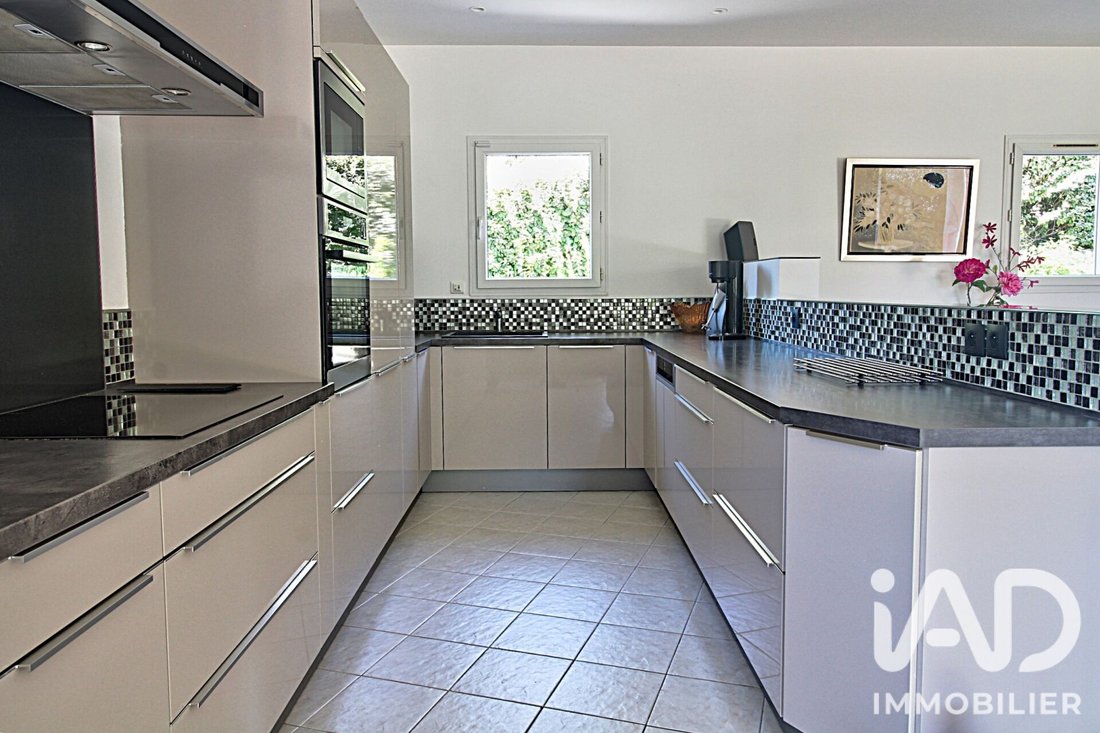 House in Évenos, Provence-Alpes-Côte d'Azur, France 4 - 19068009