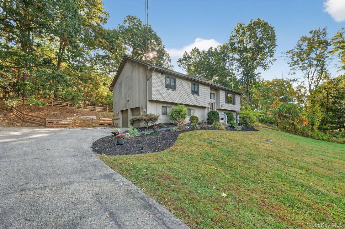 Casa a LaGrange, New York, Stati Uniti 1 - 19066834