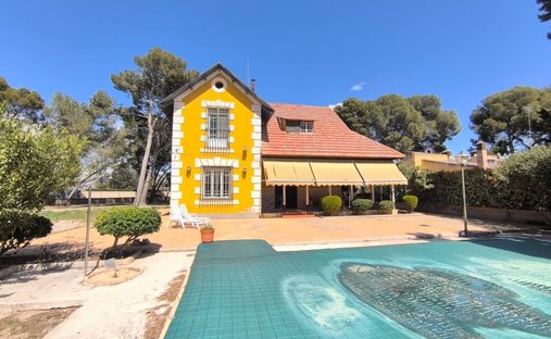 Villa in Yecla, Región de Murcia, Spain 1