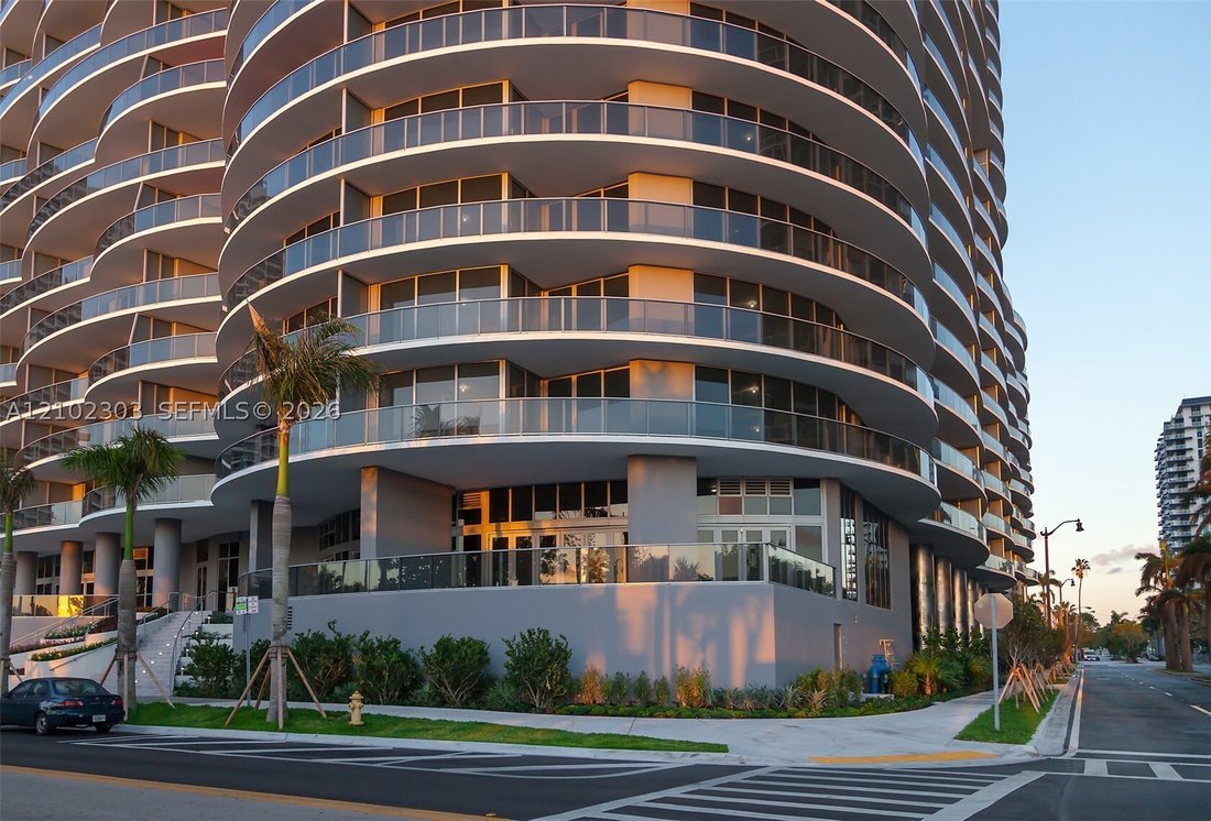 Condo in Miami, Florida, United States 1 - 19067356
