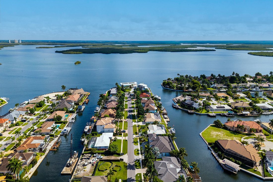 Maison à Marco Island, Floride, États-Unis 1 - 19068064