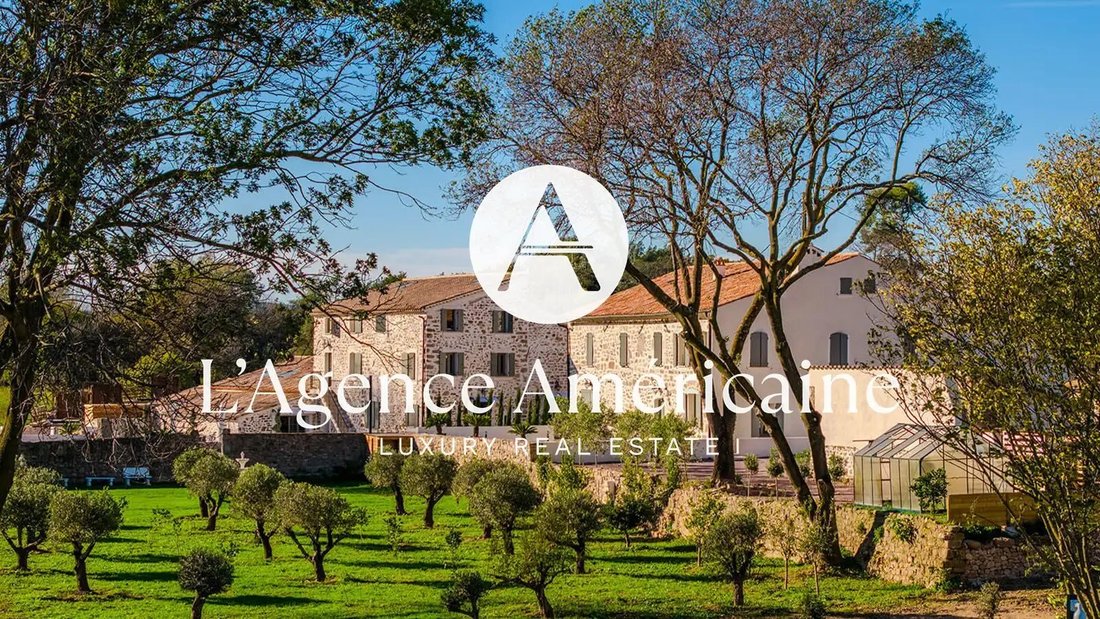 Estate in Centre Ville, Le Muy, France 1 - 19068067