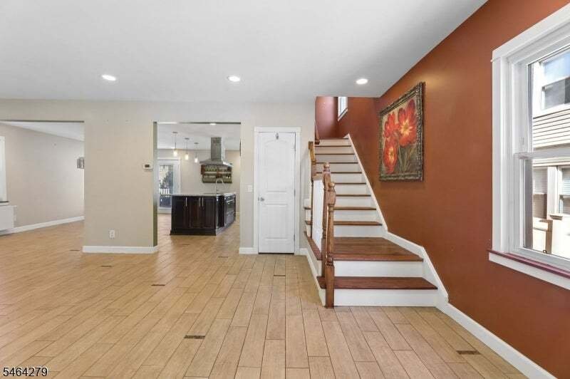 Casa a Bloomfield, New Jersey, Stati Uniti 3 - 19068071