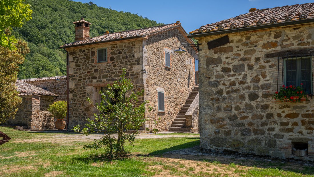 Maisons de campagne à Sarteano, Toscane, Italie 4 - 17841834