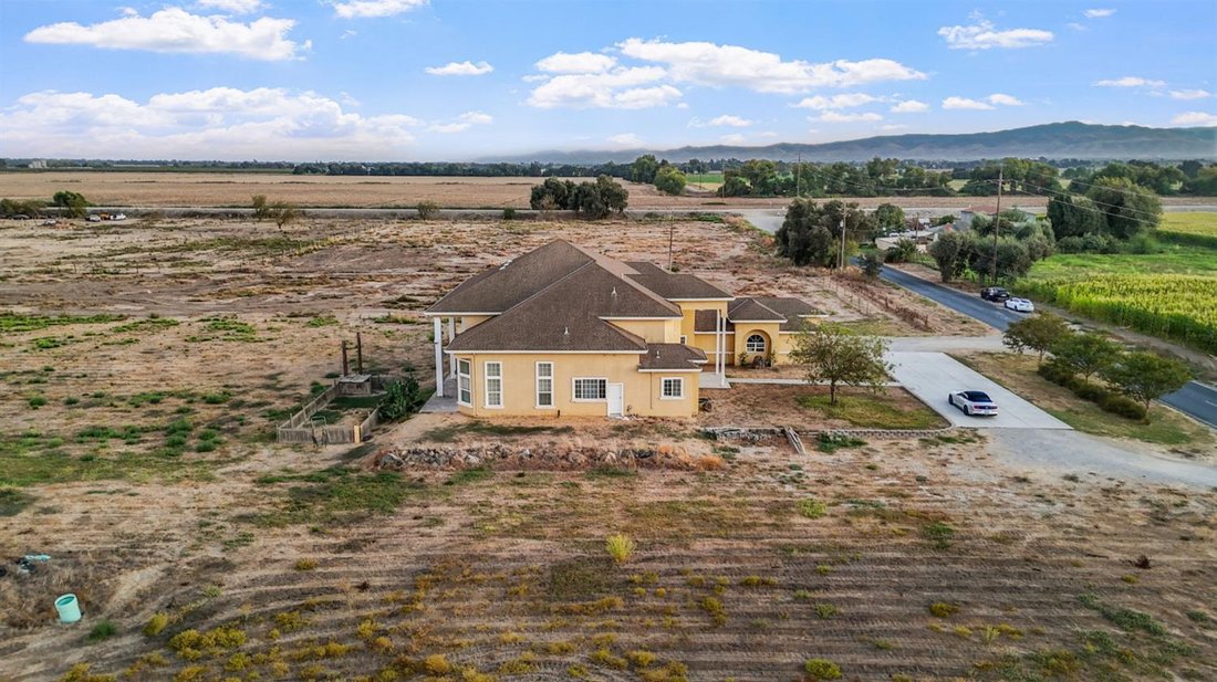 Maison à Manteca, Californie, États-Unis 2 - 19068155