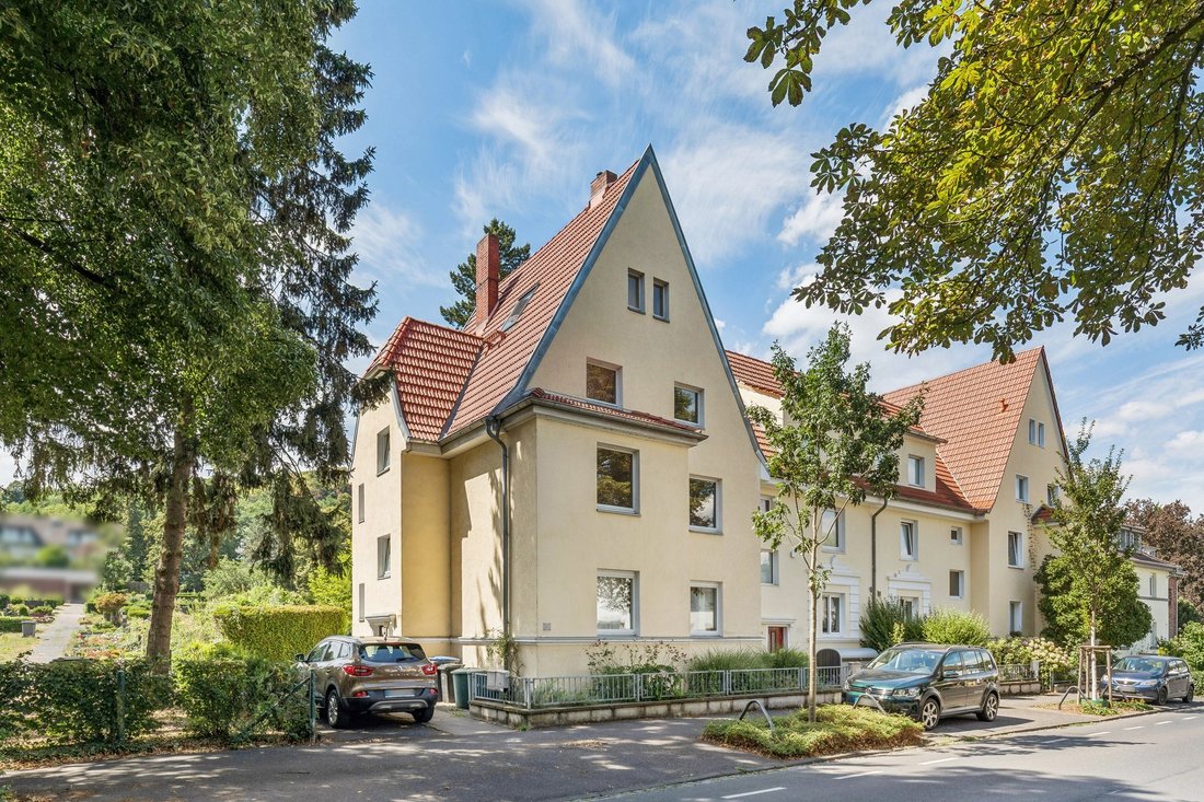 Bonn, North Rhine-Westphalia, Germany 1 - 19072226