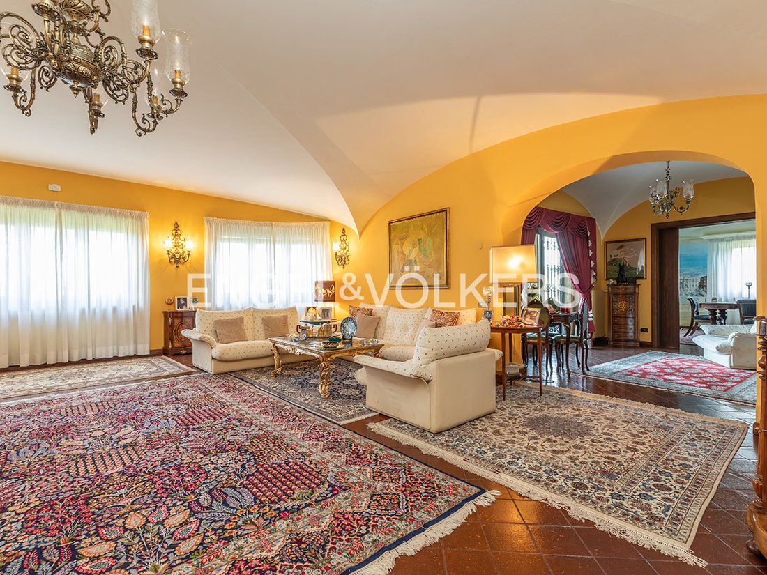 Villa en Frascati, Lacio, Italia 1 - 19069456