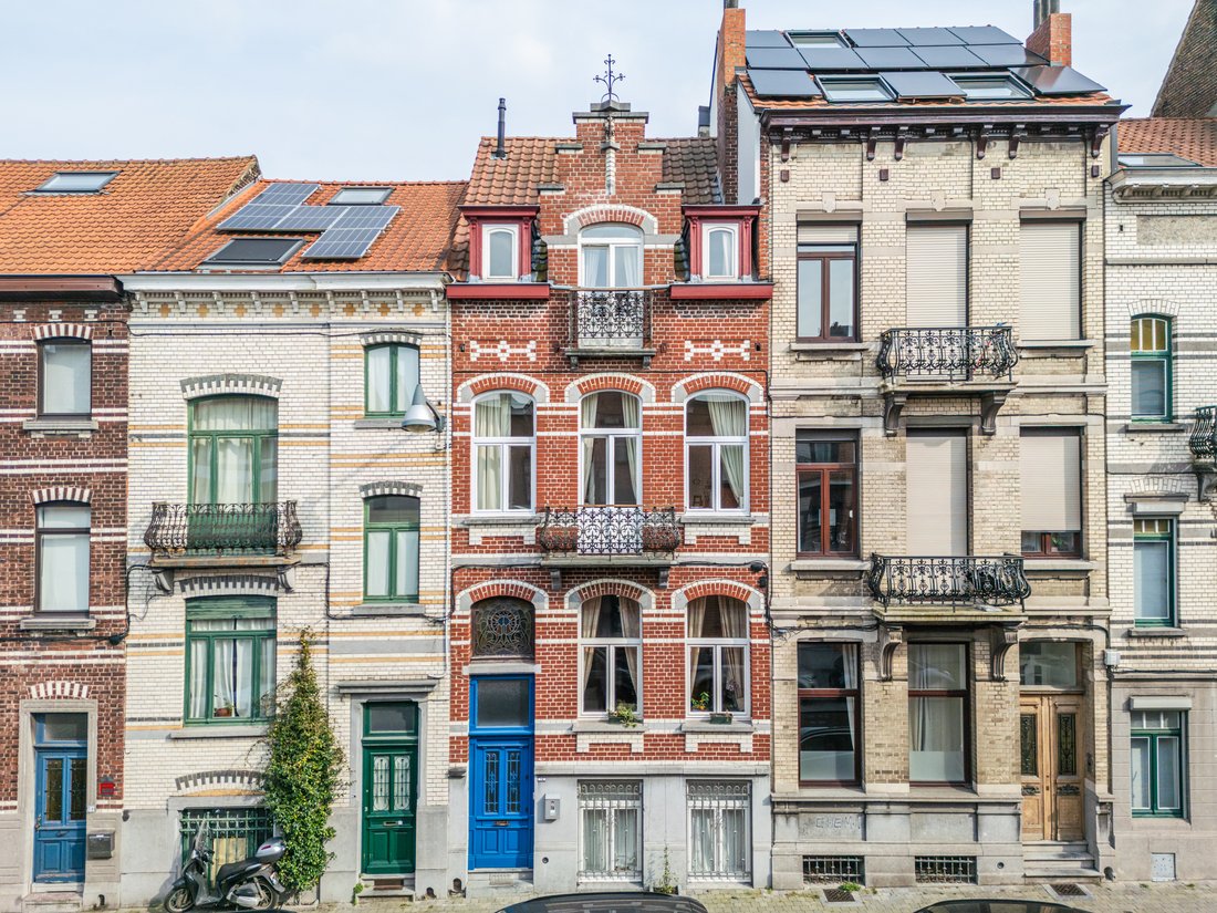 Townhouse in Schaerbeek, Brussels, Belgium 2 - 19068714