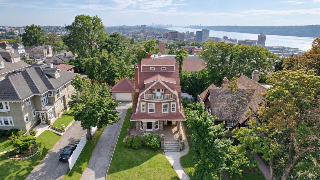 Yonkers, New York, United States 2 - 19068458