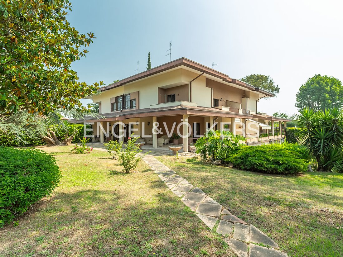 Villa in Eur - Torrino - Giuliano Dalmata, Rome, Lazio 1 - 19071486