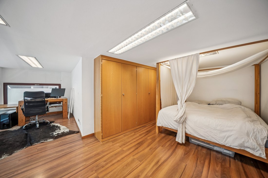 Vienna, Wien, Austria 4 - 19070244