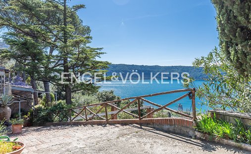 Villa a Castagnole-Spinabella-Montecrescenzio, Marino, Lazio 1