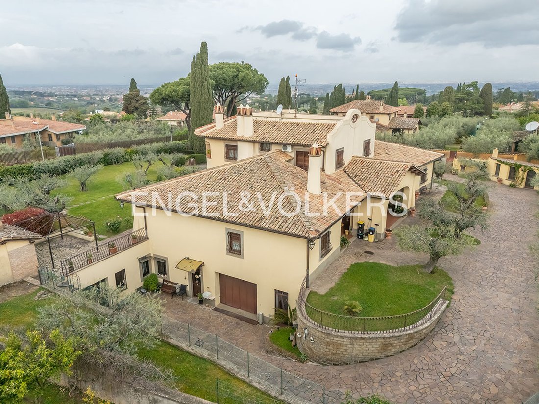 Villa en Frascati, Lacio, Italia 4 - 19069456