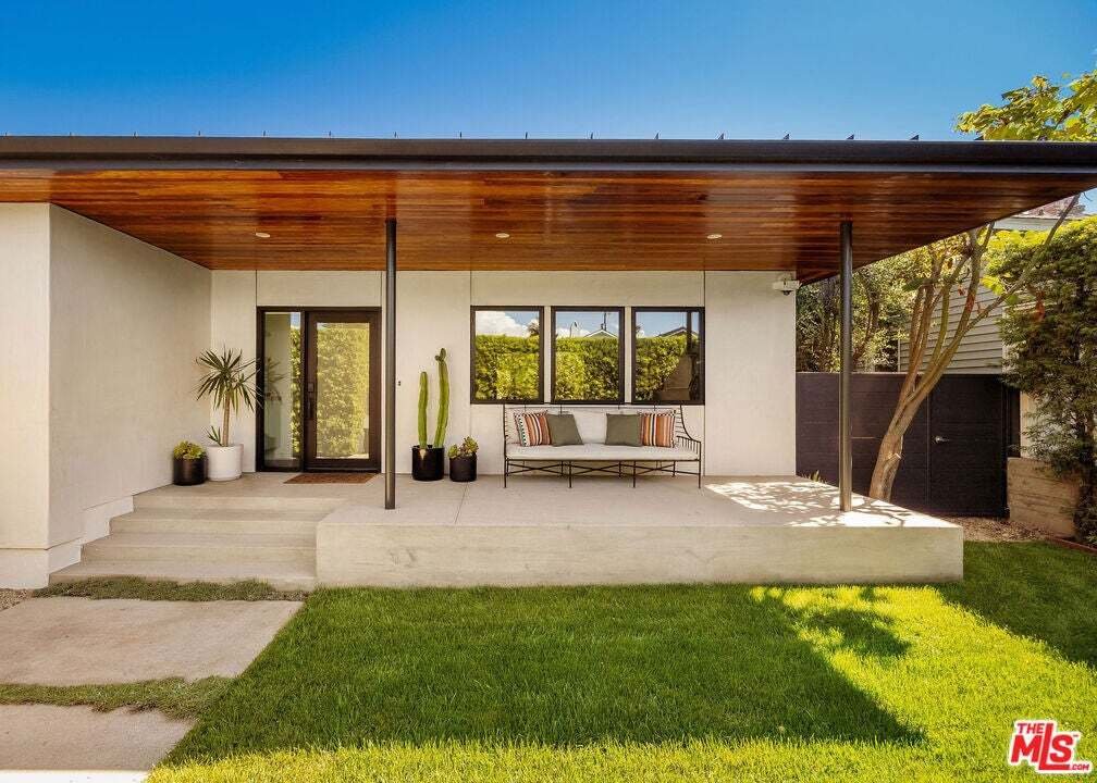 House in Los Angeles, California, United States 1 - 19068351