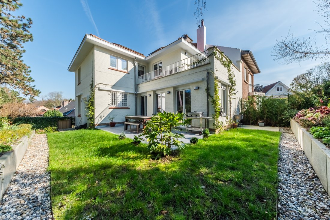 Villa a Uccle, Regione di Bruxelles-Capitale, Belgio 1 - 19068557