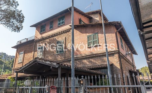 Porta di Roma - Castel Giubileo, Roma, Lacio 1