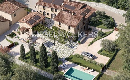 Villa in Calenzano, Tuscany, Italy 1