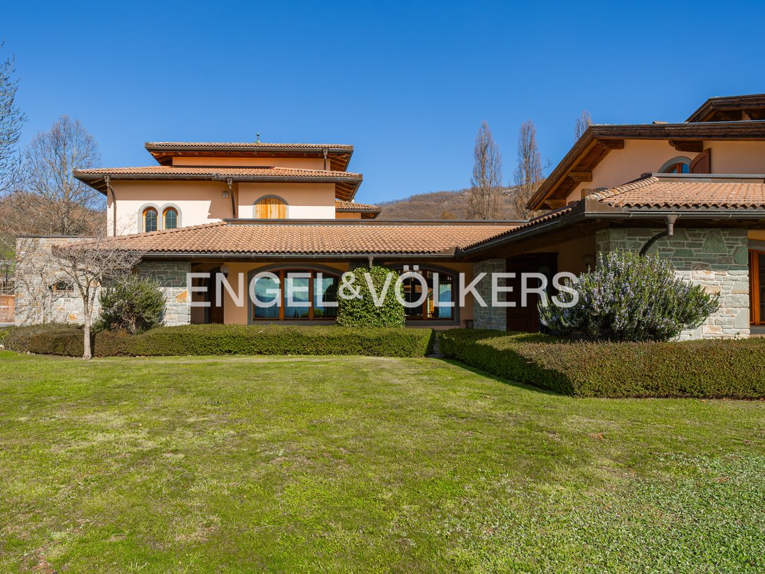Villa à Lizzano in Belvedere, Émilie-Romagne, Italie 1 - 19068657