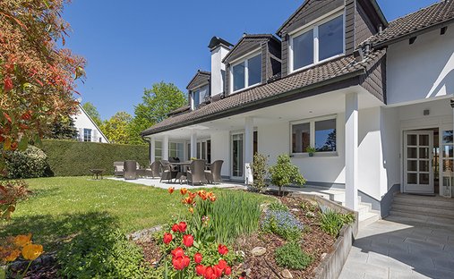 Villa in Bad Homburg vor der Höhe, Hessen, Deutschland 1