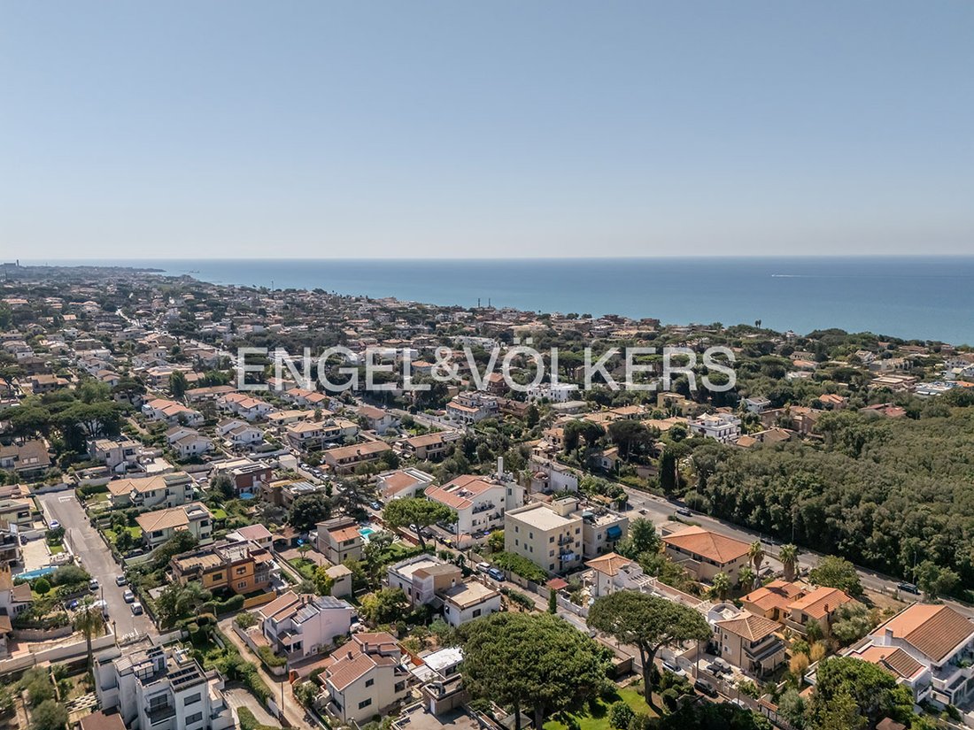 Villa in Villa Claudia, Anzio, Italien 1 - 19072941