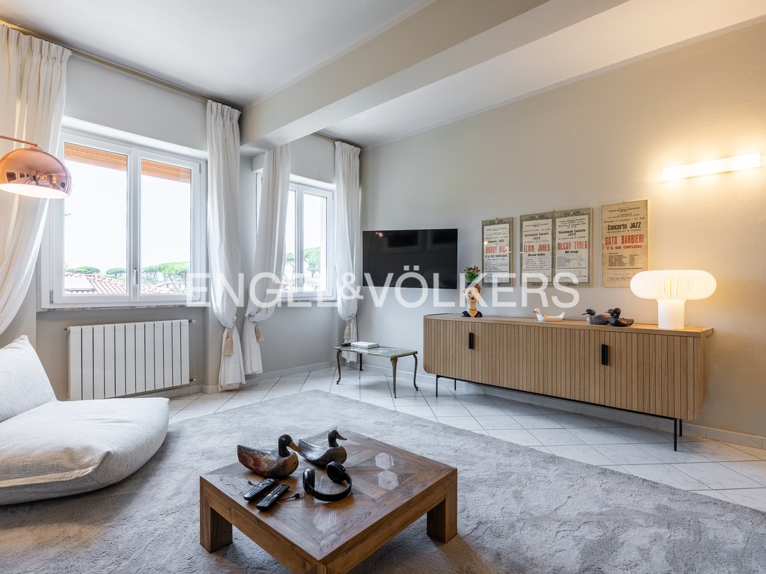 Apartment in Vittoria Apuana, Forte dei Marmi, Tuscany 4 - 19069836