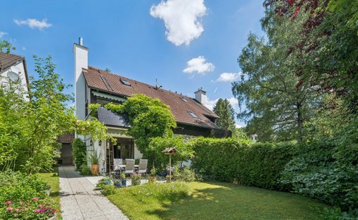 House in Straßlach-Dingharting, Bavaria, Germany 1