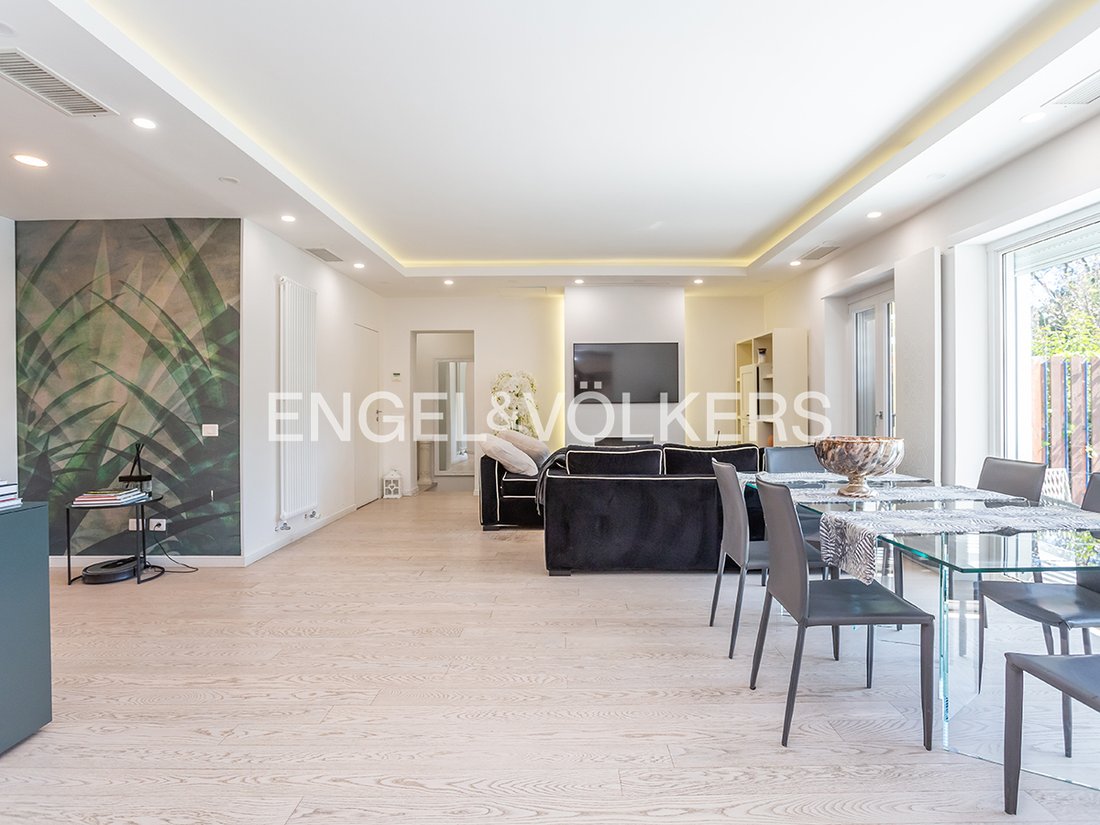 Apartment in Infernetto, Rome, Lazio 1 - 19070648