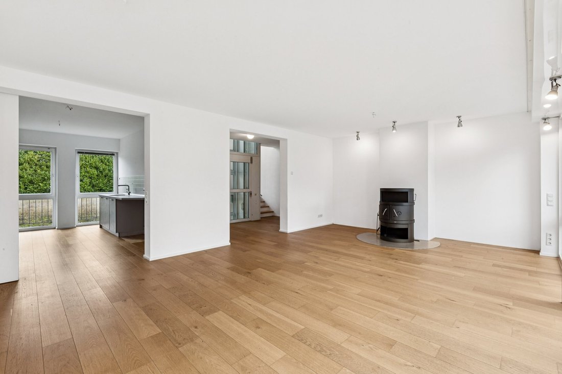 Apartment in Düsseldorf, North Rhine-Westphalia, Germany 1 - 19072259
