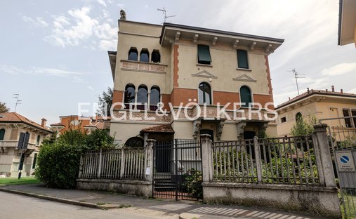 Apartment in Maggiolina - Villaggio dei Giornalisti, Milan, Italy 1