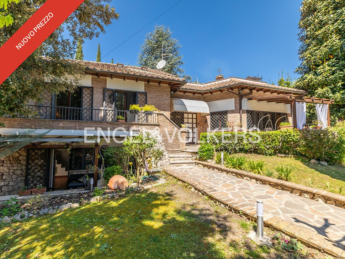 Villa en Castel Gandolfo, Lacio, Italia 1 - 19068666