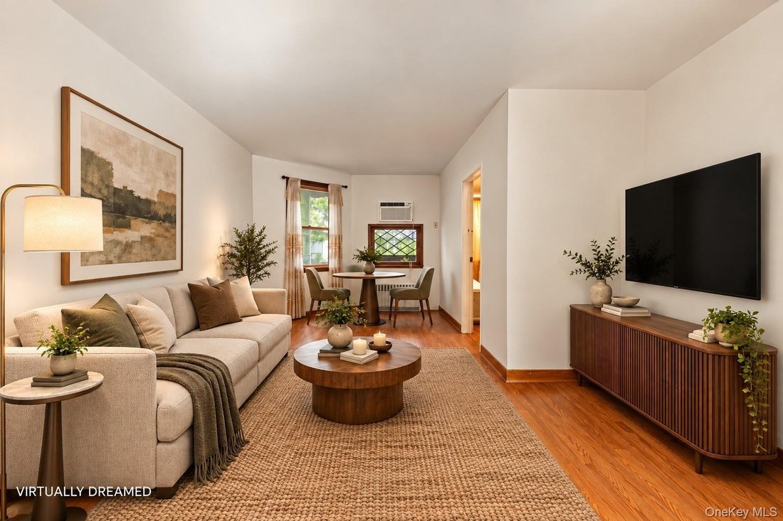 House in New York, New York, United States 4 - 19068495