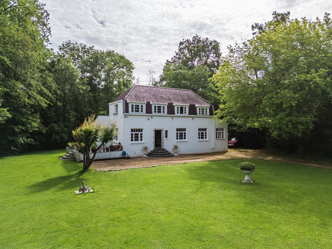 Villa a Lasne, Vallonia, Belgio 2 - 19069876