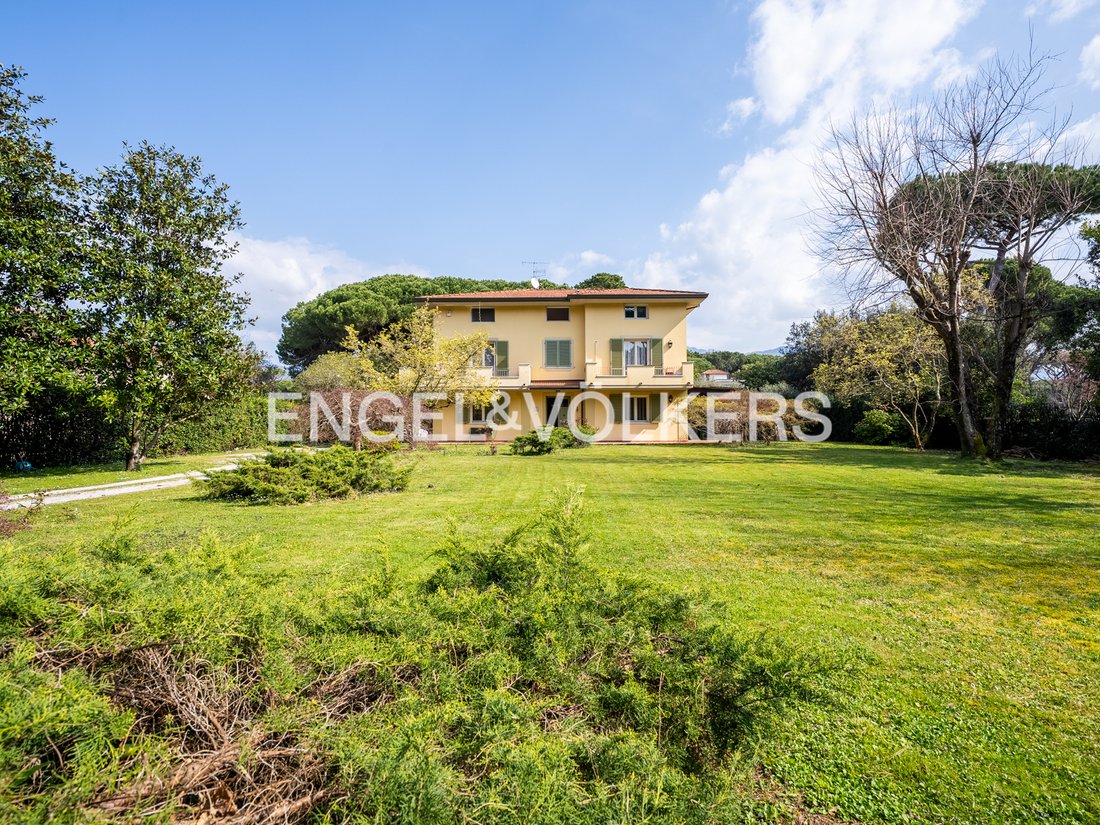 Villa in Ronchi, Massa, Italien 2 - 19069045