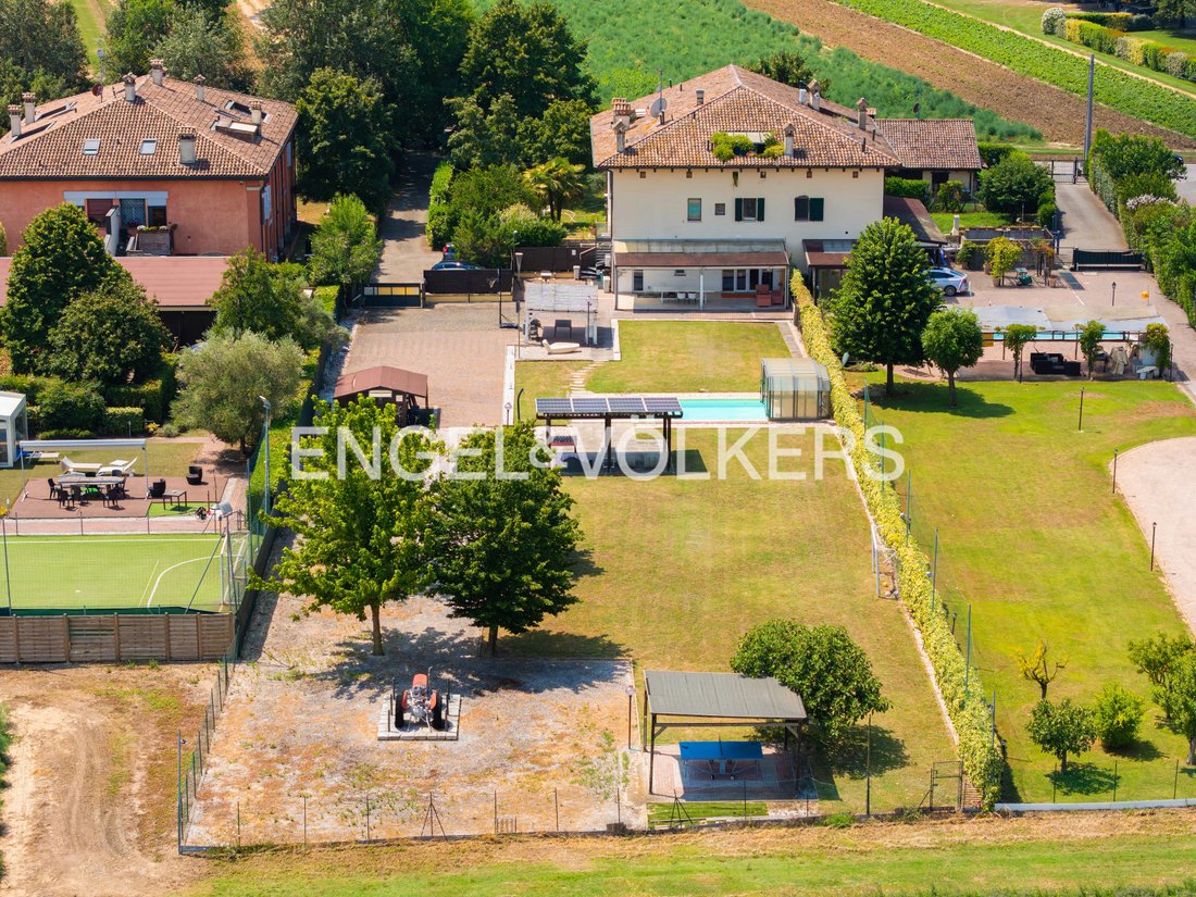 Otros en Bolonia, Emilia-Romaña, Italia 4 - 19070894