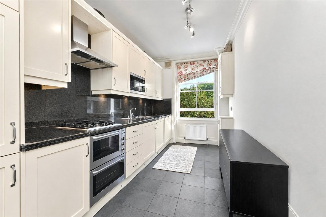 Apartment in Earls Court, Kensington And Chelsea, England 5 - 19068676