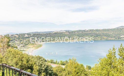 Appartamento a Castel Gandolfo, Lazio, Italia 1