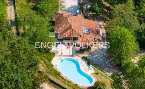 Villa in Monzuno, Emilia-Romagna, Italy 1