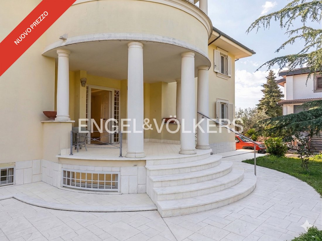 Villa à Torre Gaia - Villa Verde, Rome, Italie 1 - 19072428