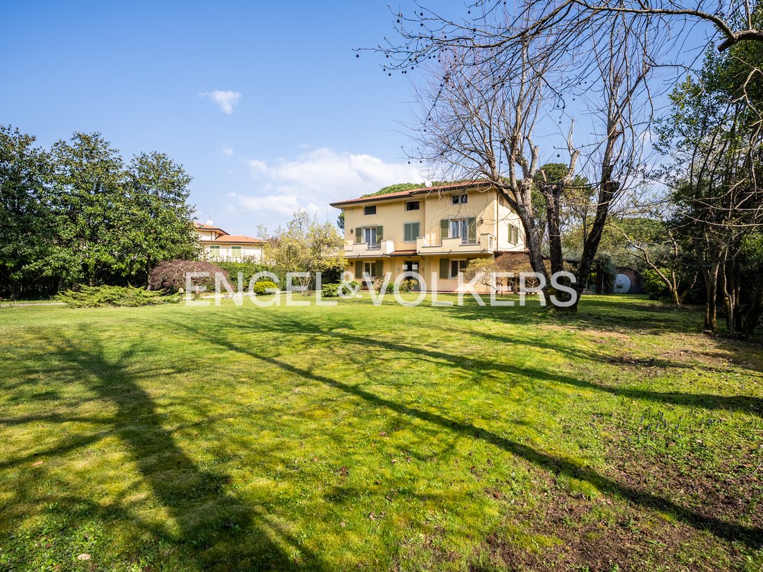 Villa in Ronchi, Massa, Italien 4 - 19069045