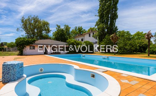 Villa en Cento, Emilia-Romaña, Italia 1