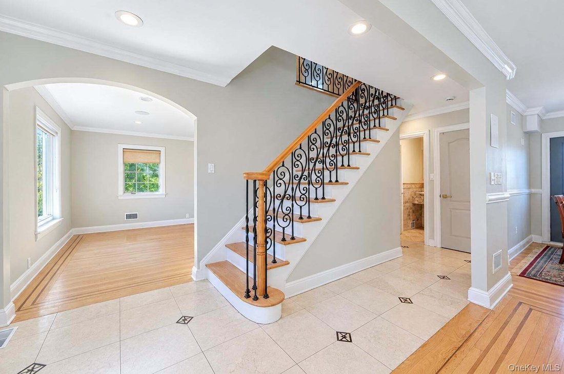 Casa en Great Neck, Nueva York, Estados Unidos 2 - 19068469
