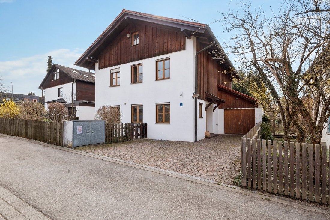 House in Zorneding, Bavaria, Germany 1 - 19070037