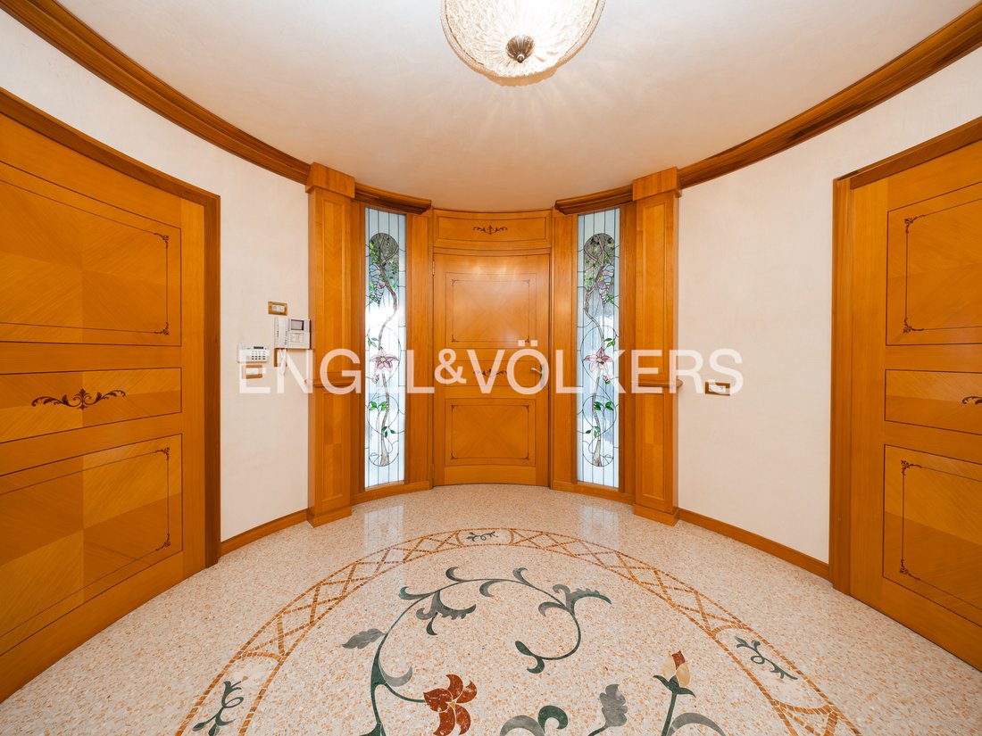 Villa à Lizzano in Belvedere, Émilie-Romagne, Italie 2 - 19068657