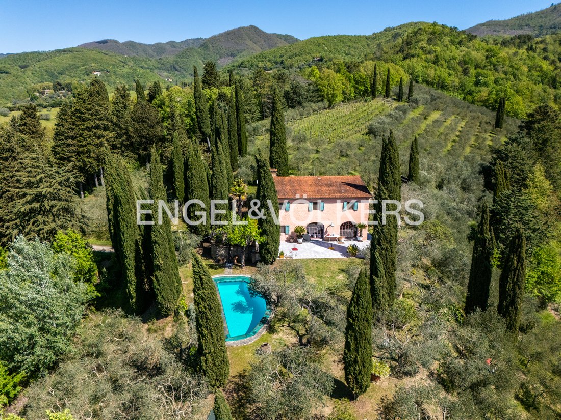 Villa in Vicchio, Tuscany, Italy 1 - 19069595